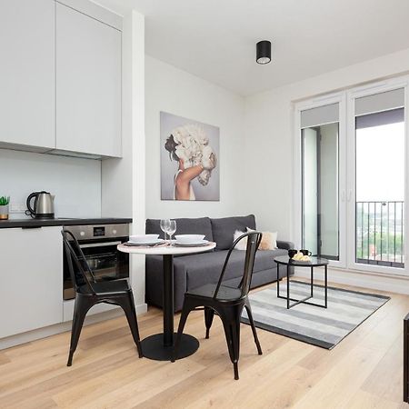 Apartments Business Center Wola Ordona By Renters 华沙 外观 照片